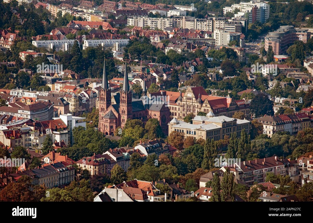 Vue sur la ville avec la cathédrale de Fribourg, Fribourg im Breisgau, Bade-Wurtemberg, Allemagne Banque D'Images