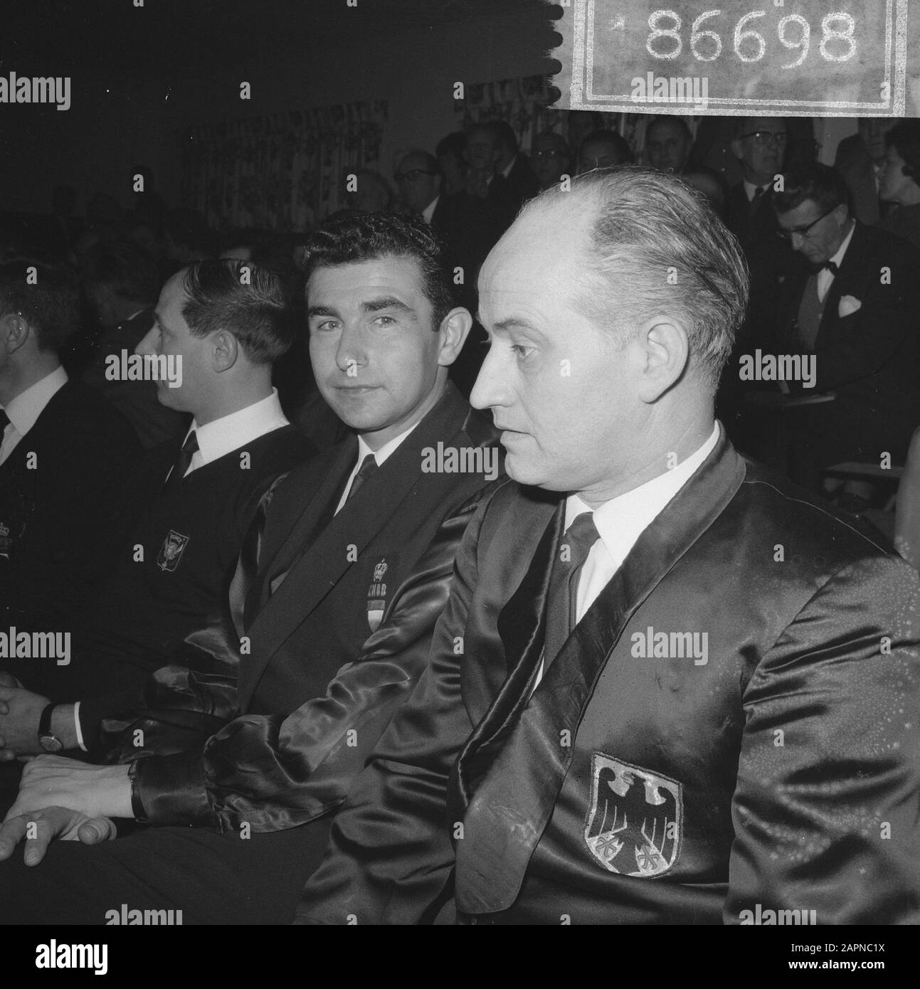 Dixième Championnat D'Europe Cadre D'Ancrage 47/1 Zwanenbu Scholte Contre Tiedtke Date: 12 Janvier 1966 Lieu: Noord-Holland, Zwanenburg Mots Clés: Champies, Billard Banque D'Images