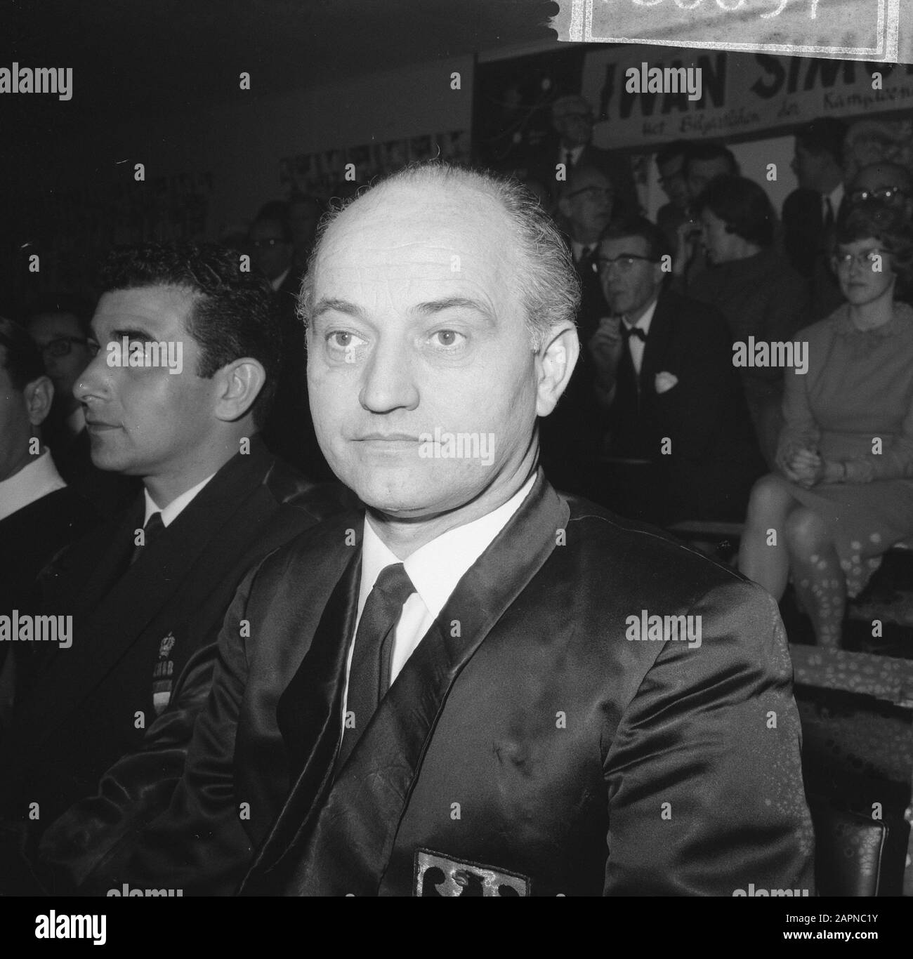 Dixième Championnat D'Europe Cadre D'Ancrage 47/1 Zwanenbu Tiedtke (Allemagne) Titre Date: 12 Janvier 1966 Lieu: Allemagne, Zwanenburg Mots Clés: Champonies, Billard Banque D'Images