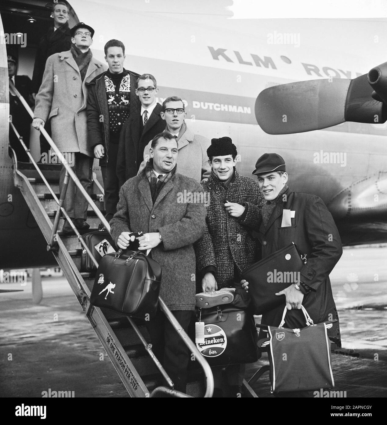 L'équipage de patinage est parti en Norvège Date: 28 décembre 1965 lieu: Norvège mots clés: Labour, patinage, sports Banque D'Images