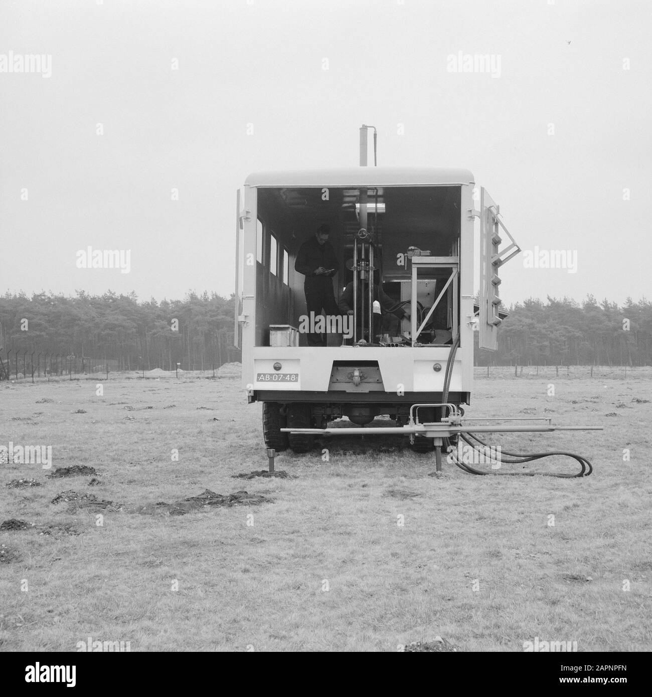 Machines, outils, ancres de sol Date: Non daté mots clés: Ancres de sol, machines, outils Banque D'Images Machines, outils, ancres de sol Date: Non daté mots clés: Ancres de sol, machines, outils Banque D'Images