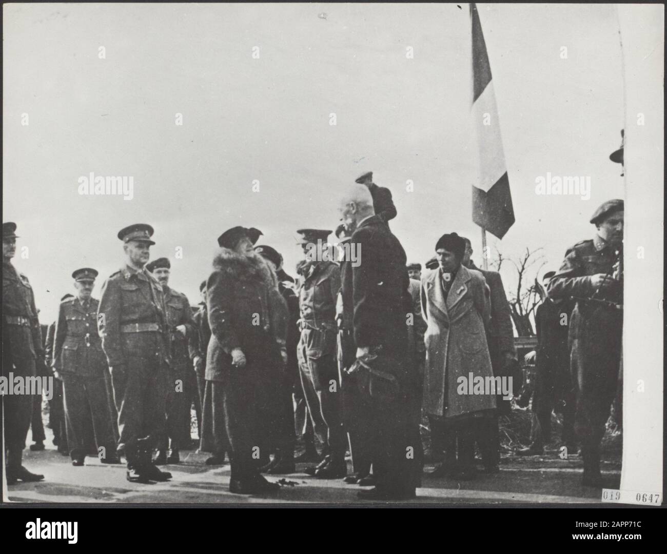 La reine Wilhelmina retourne aux Pays-Bas après cinq ans d'exil. Date : 13 mars 1945 lieu : serment mots clés : Queens, maison royale, reçus, seconde Guerre mondiale Nom personnel : Wilhelmina, reine Banque D'Images