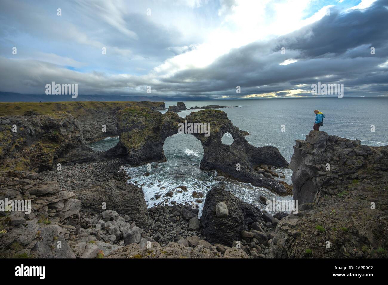 Arnarstapi ville sur la côte de Snaefell en Islande beau paysage Banque D'Images