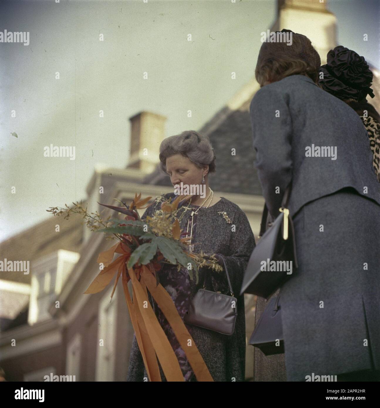 Queens, visites, fleurs, Juliana, Reine Date: Non daté mots clés: Visites, fleurs, reines Nom personnel: Juliana, Reine Banque D'Images