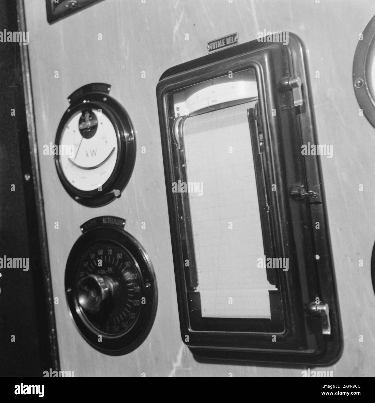 Centrale électrique (nord) Centrale électrique (nord). Panneau de commande Date: 6 novembre 1945 lieu: Amsterdam, Noord-Holland mots clés: Appareils, centrales électriques Banque D'Images