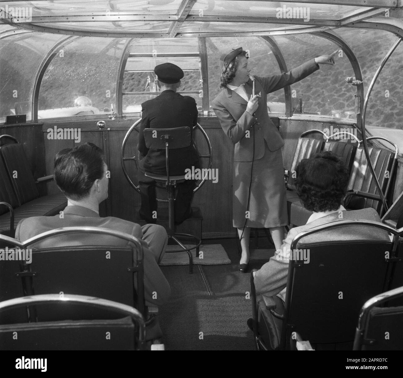 Tour stewessen à Bergmann Date: 10 avril 1952 mots clés: Tour stewessen Nom personnel: Bergmann Banque D'Images