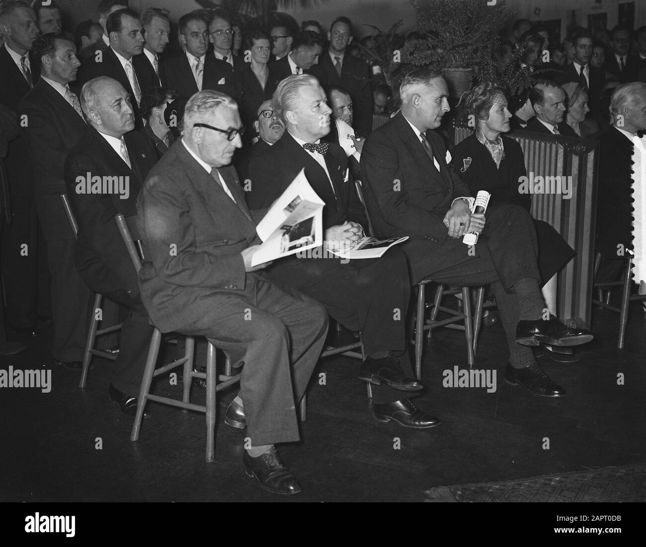 Dîner exposition etc. Association of Photojournaliste World Press photo 1955 Date : 3 décembre 1955 mots clés : expositions Nom de l'institution : World Press photo Banque D'Images