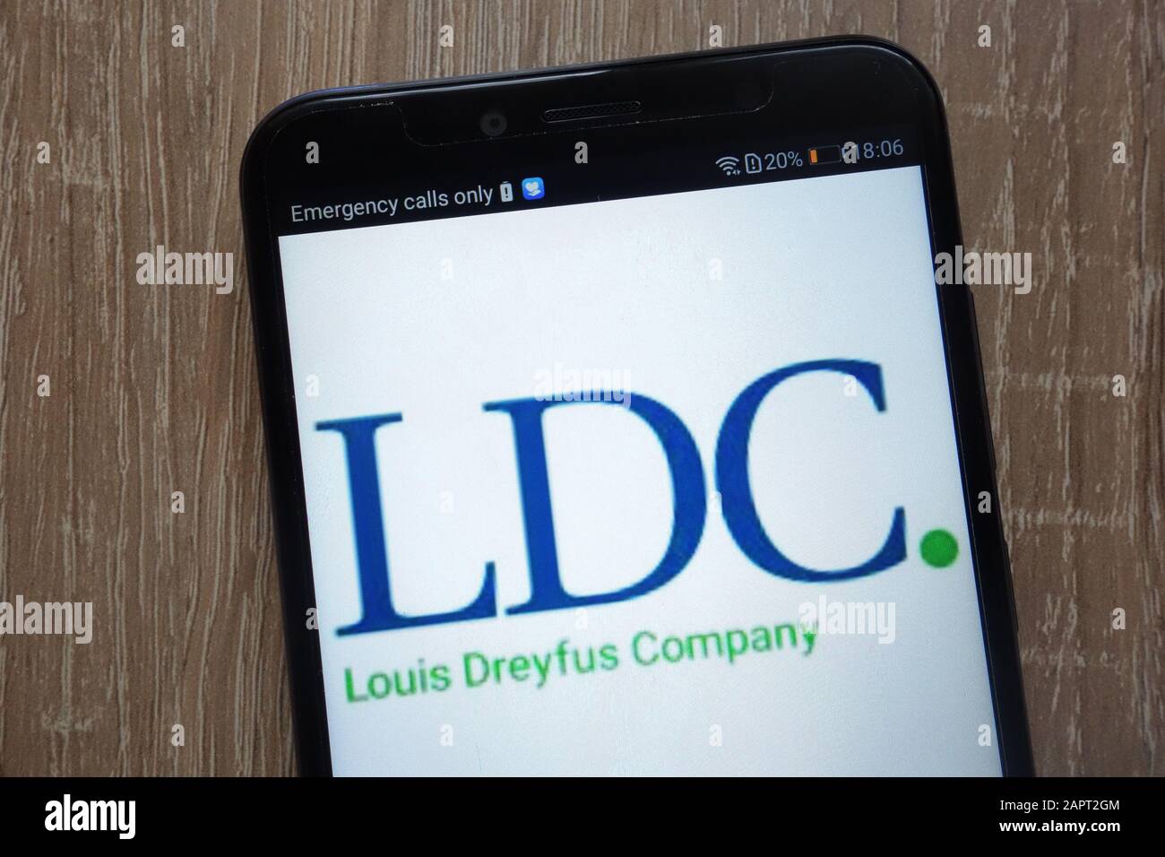 Logo Louis Dreyfus Company affiché sur un smartphone moderne Banque D'Images