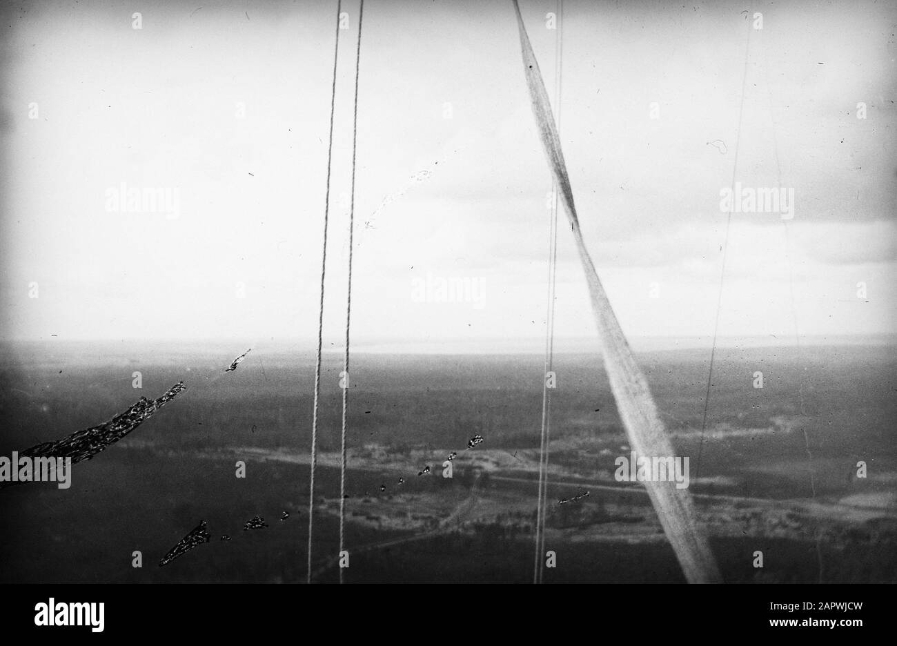Ambulance néerlandaise à Saint-Pétersbourg vue du ballon d'observation aérienne Date : 1916 lieu : Russie (jusqu'en 1917) mots clés : Zeppelins Banque D'Images