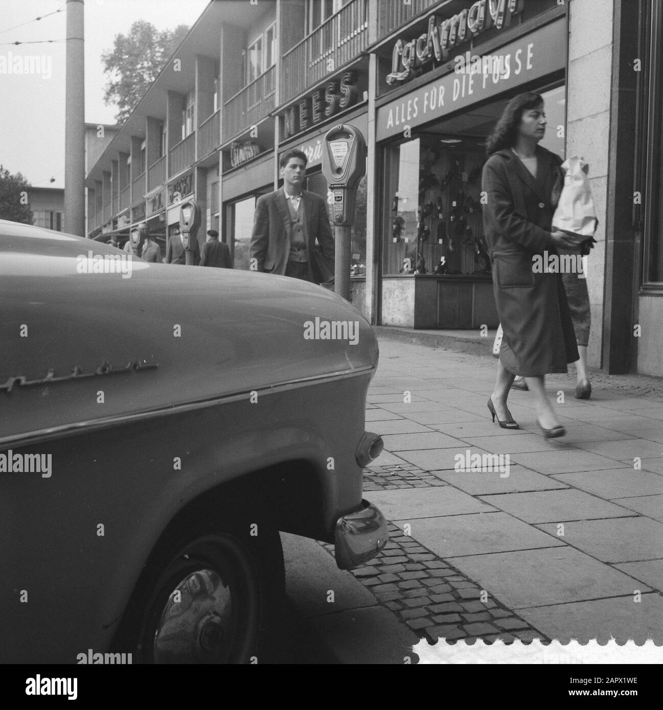 Stationnement mètres à Cologne Date : 22 octobre 1959 lieu : Cologne mots clés : STATIONNEMENT MÈTRES Banque D'Images