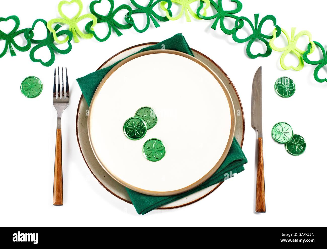 Table festive pour la Saint-Patrick. Copier l'image spase, vue du dessus. Banque D'Images