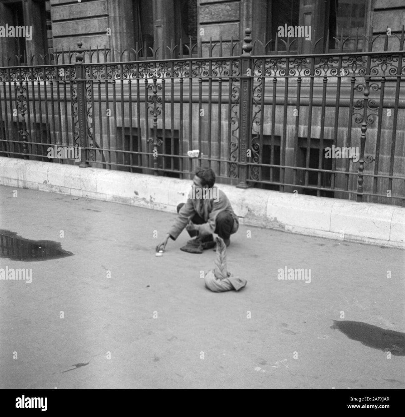 Reportage London Street Artiste À Soho Date: 1947 Lieu: Grande-Bretagne, Londres Mots Clés: Street Artists Banque D'Images