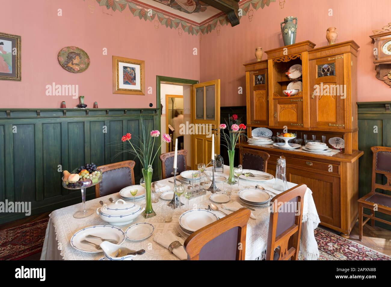 Art nouveau dining room Banque de photographies et d’images à haute ...