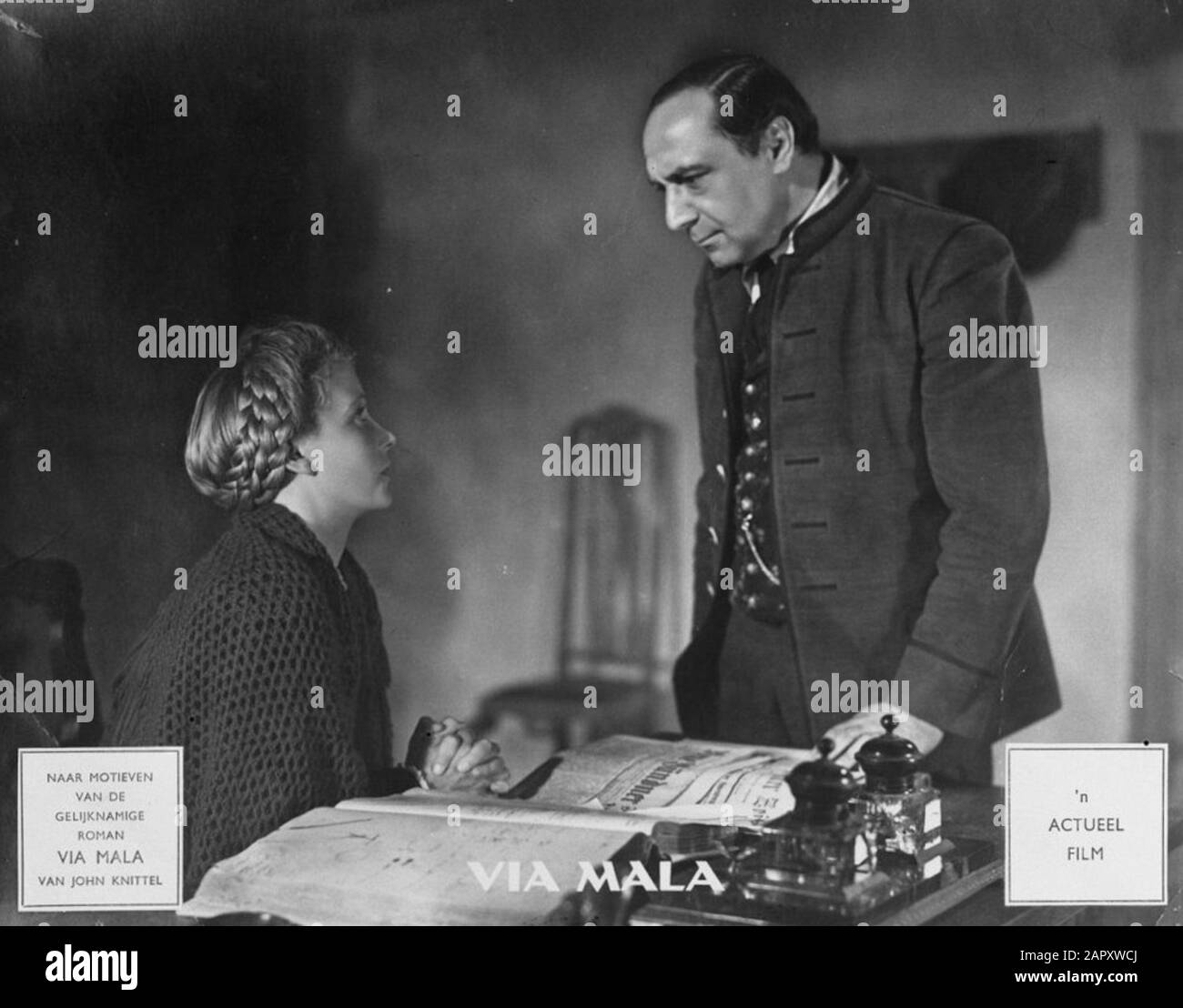 Les repros actuels Du film Via Mala: Karin Hardt et Carl Kuhlmann Karin Hardt et Carl Kuhlmann dans le film Via Mala (1945); Banque D'Images