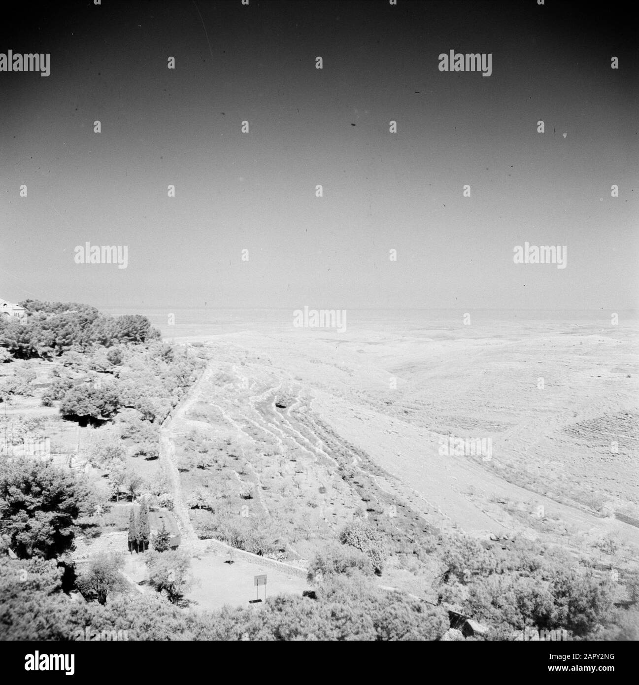 Moyen-Orient 1950-1955 : Jordanie vue des environs d'Emmaus Annotation: Au moment de l'enregistrement cet endroit était en Jordanie Date: 1950 lieu: Emmaus, Palestine, Jordanie mots clés: Paysages, panorama Banque D'Images