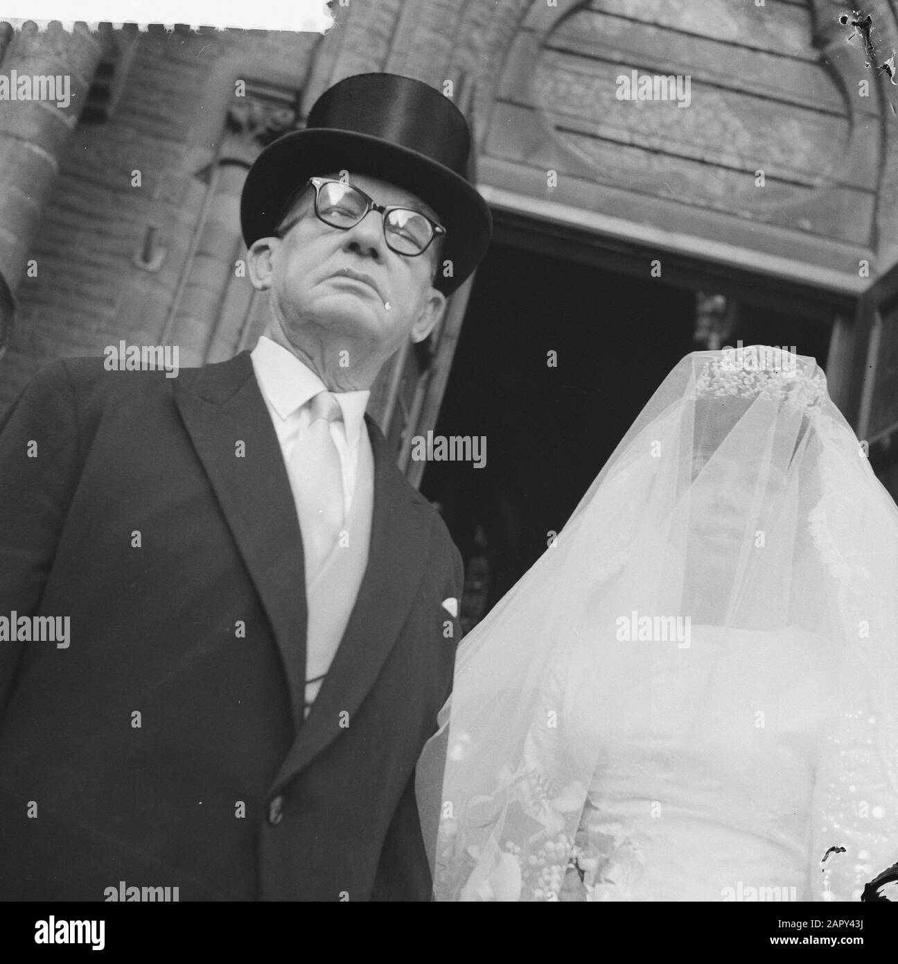 Tâche Telegraph: Mariage Vice Consul De Colombie Date: 17 Septembre 1961 Mots Clés: Mariages Institution Nom: Telegraph Banque D'Images