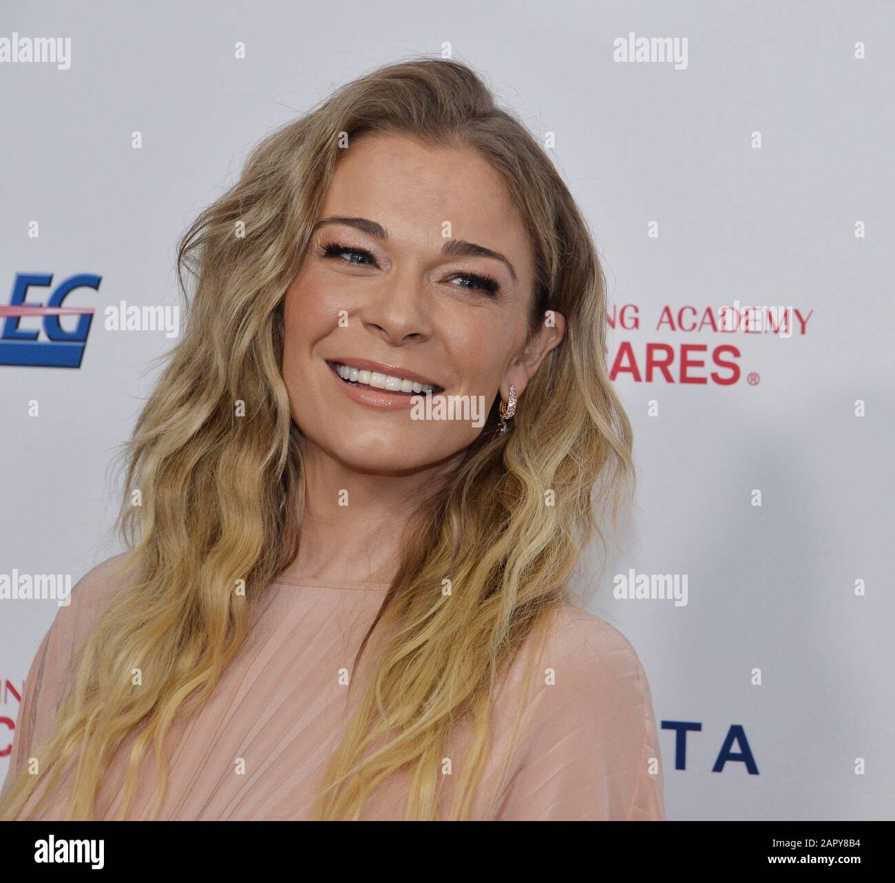 Los Angeles, États-Unis. 25 janvier 2020. LeAnn Rimes arrive pour la Personne MusiCares de l'année gala honorant Aerosmith au Los Angeles Convention Center de Los Angeles le vendredi 24 janvier 2020. Photo de Jim Ruymen/UPI crédit: UPI/Alay Live News Banque D'Images