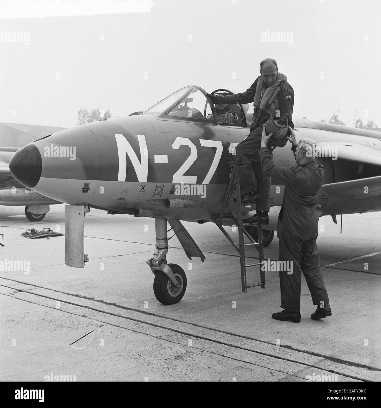 Renifler avec la Force aérienne. Le 250ème vol comment l'activité radio dans l'air est Date : 18 septembre 1963 mots clés : vols Nom de l'établissement : Royal Air Force Banque D'Images