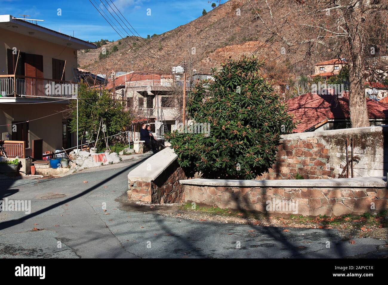 Village de Kakopetria dans les montagnes de Chypre Banque D'Images