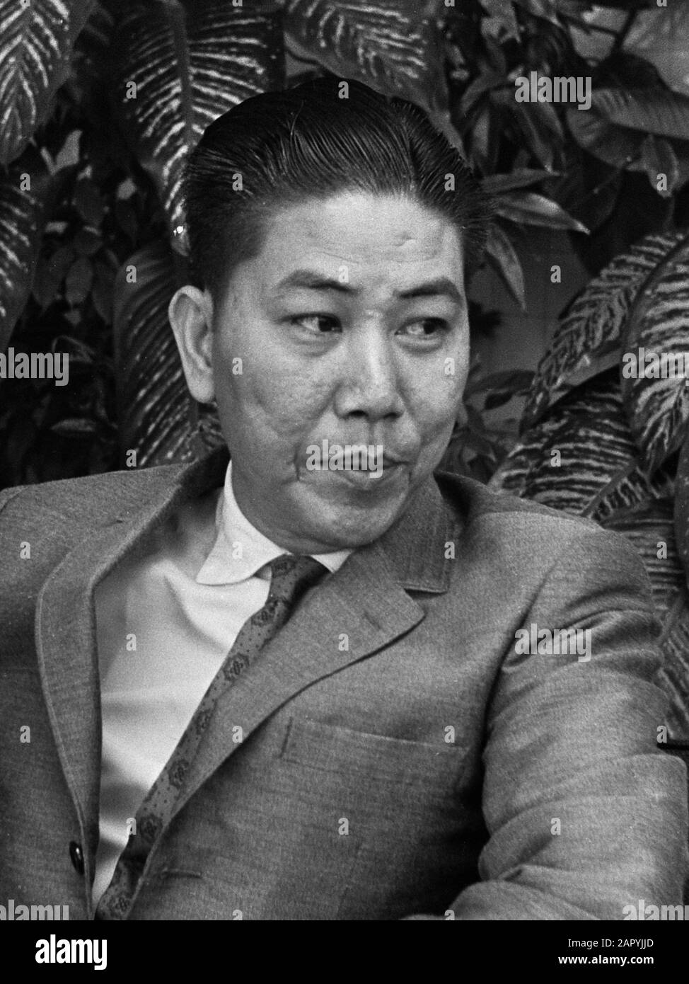 Aankomst Zuid-vietnamien parletaire délégatie op Schip Nguyen Ba Can , leider délégatie 12 juli 1968; ' Banque D'Images