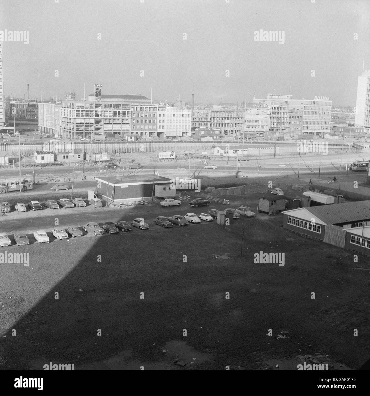 Centre D'Information Touristique De Rotterdam Devient Centre D'Information Metro Date : 24 Novembre 1961 Lieu : Rotterdam, Zuid-Holland Mots Clés : Centres D'Information, Bâtiments Banque D'Images