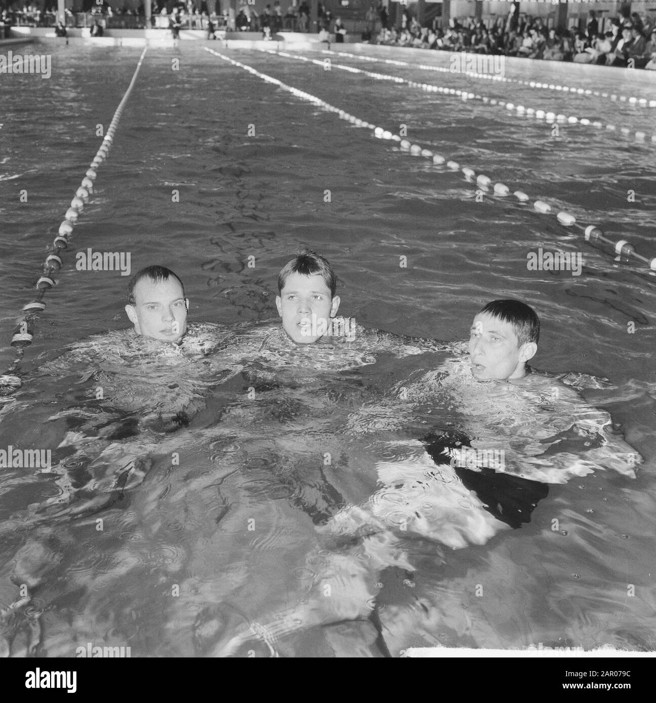 Concours de natation Eurovision à Rotterdam Date: 8 septembre 1962 lieu: Rotterdam, Zuid-Holland mots clés: CONTECTS, natation Banque D'Images