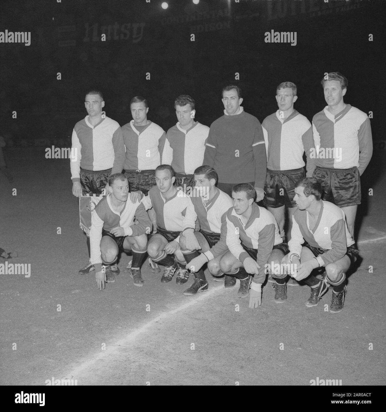 Reims contre Feijenoord. Coupe D'Europe. Elftal Feijenoord Date : 6 Février 1963 Mots Clés : Elftallen Nom De L'Institution : Europa Cup, Feyenoord Banque D'Images