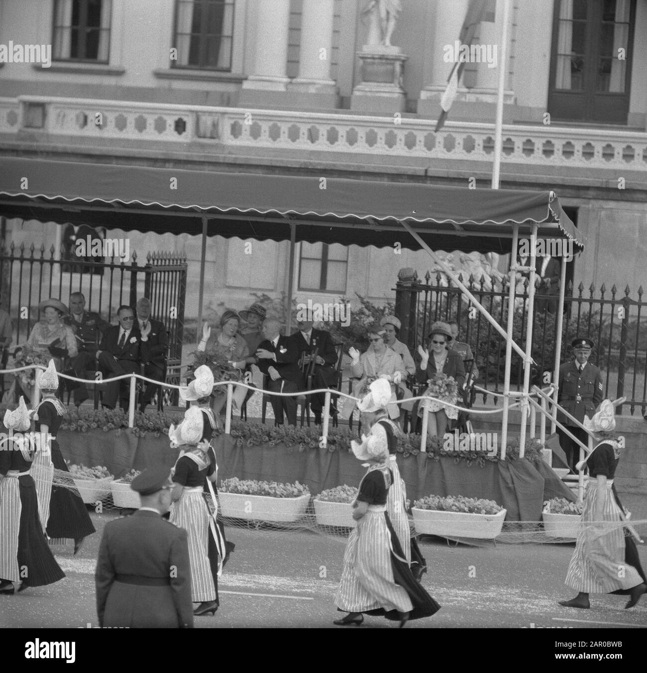 Visite royale à Haarlem Date: 9 mai 1962 lieu: Haarlem mots clés: Visites Banque D'Images