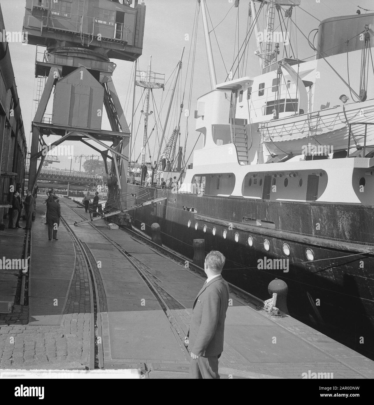 Image des rayons d'or du Zaanstroom? De Zaanstroom Date : 10 Juin 1963 Mots Clés : Navires Banque D'Images