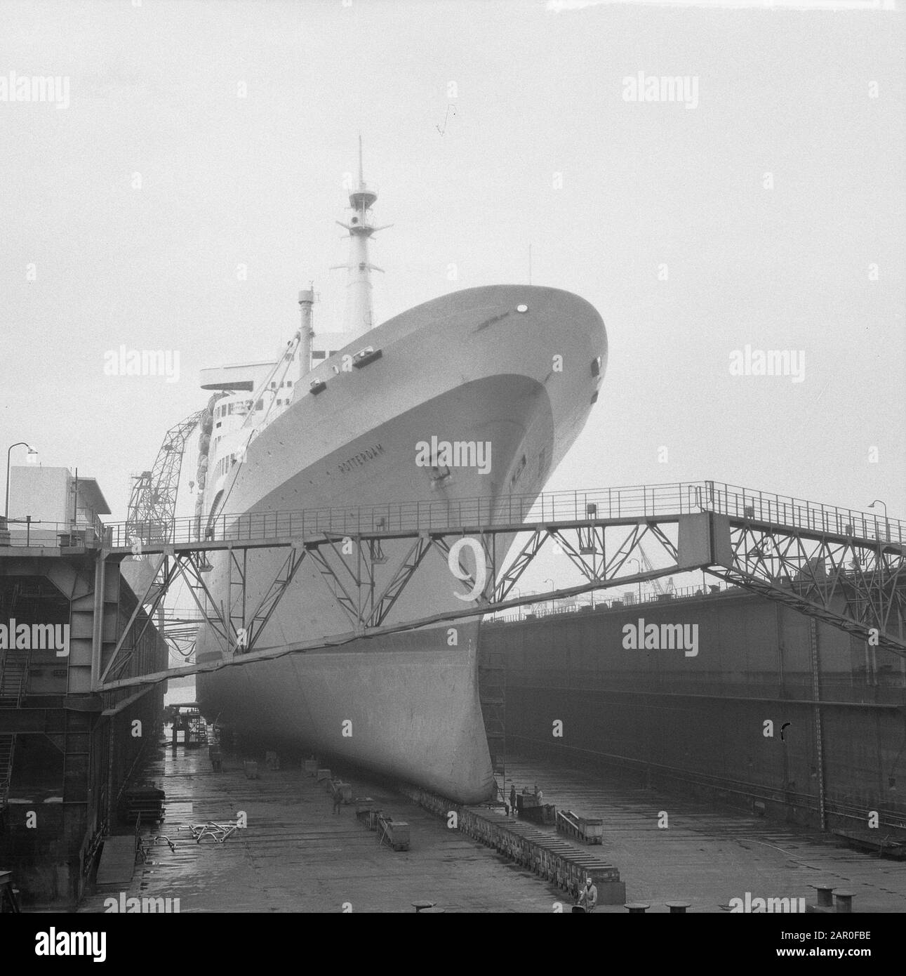 Phare HAL de s/s Rotterdam pour la première fois au quai Date : 5 novembre 1963 lieu : Rotterdam, Zuid-Holland Banque D'Images