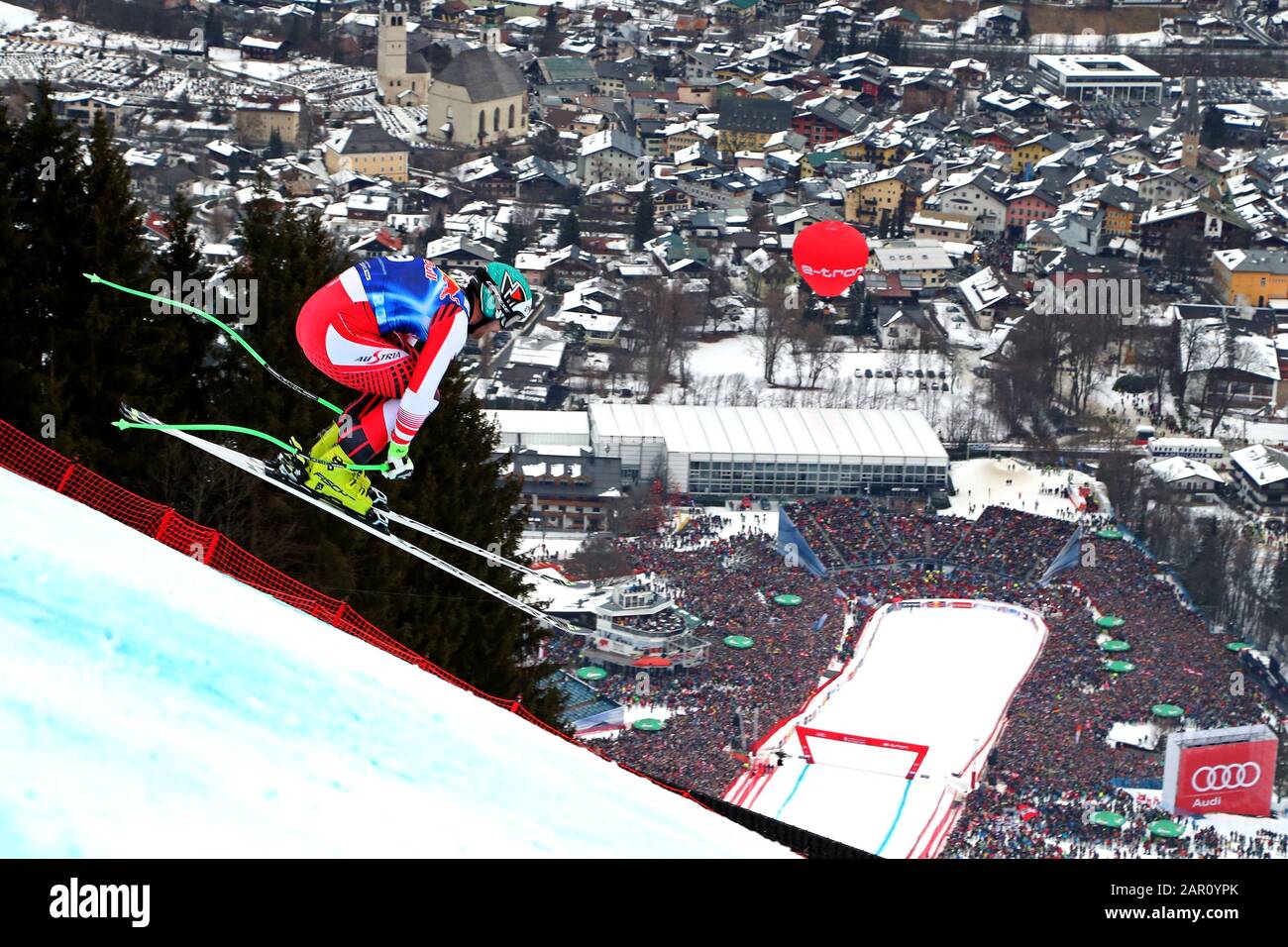 Kitzbuehel, Autriche. 25 janvier 2020. Vincent Kriechmayr, d'Autriche, fait la course lors de la course de descente de la coupe du monde de ski alpin Audi FIS le 25 janvier 2020 à Kitzbuehel, en Autriche. Crédit: Agence Photographique Sportive Européenne/Alay Live News Banque D'Images