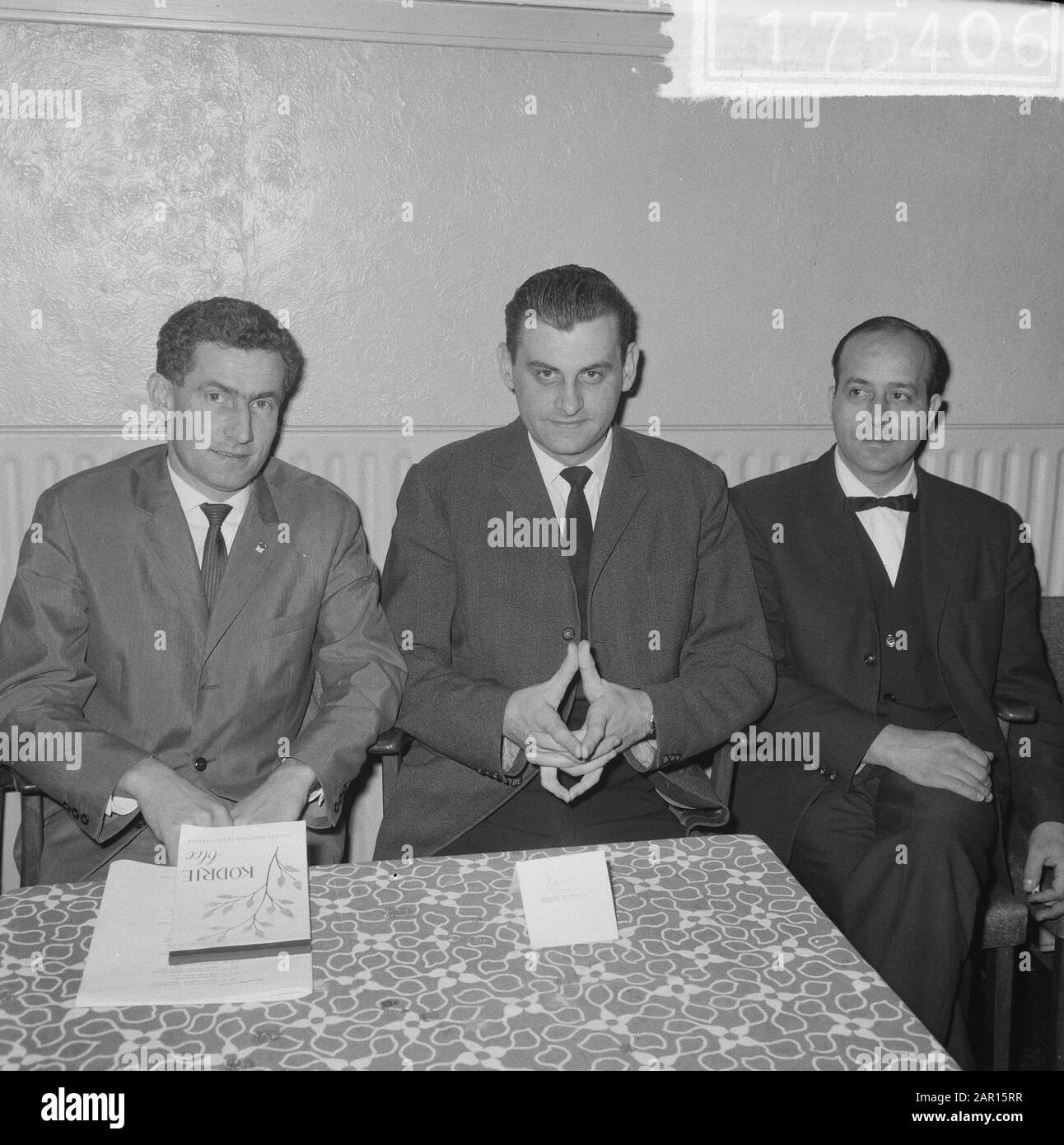 Cadre européen d'ancrage de championnat 47/1 à Apeldoorn, Wines, Boulanger, Galvez Date: 14 mars 1965 lieu: Apeldoorn, Gueldre mots clés: CHAMPONIES, billard Nom De La Personne: Boulanger, Galvez Banque D'Images