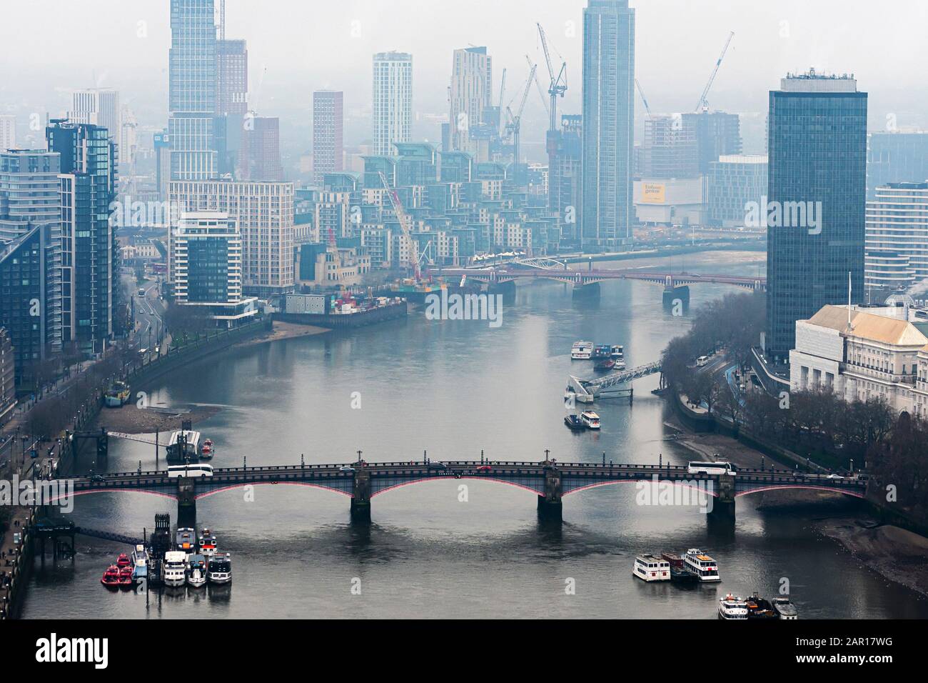 Londres, Royaume-Uni - 1 janvier 2020: Vue aérienne sur le paysage de Londres, vue de London Eye Banque D'Images