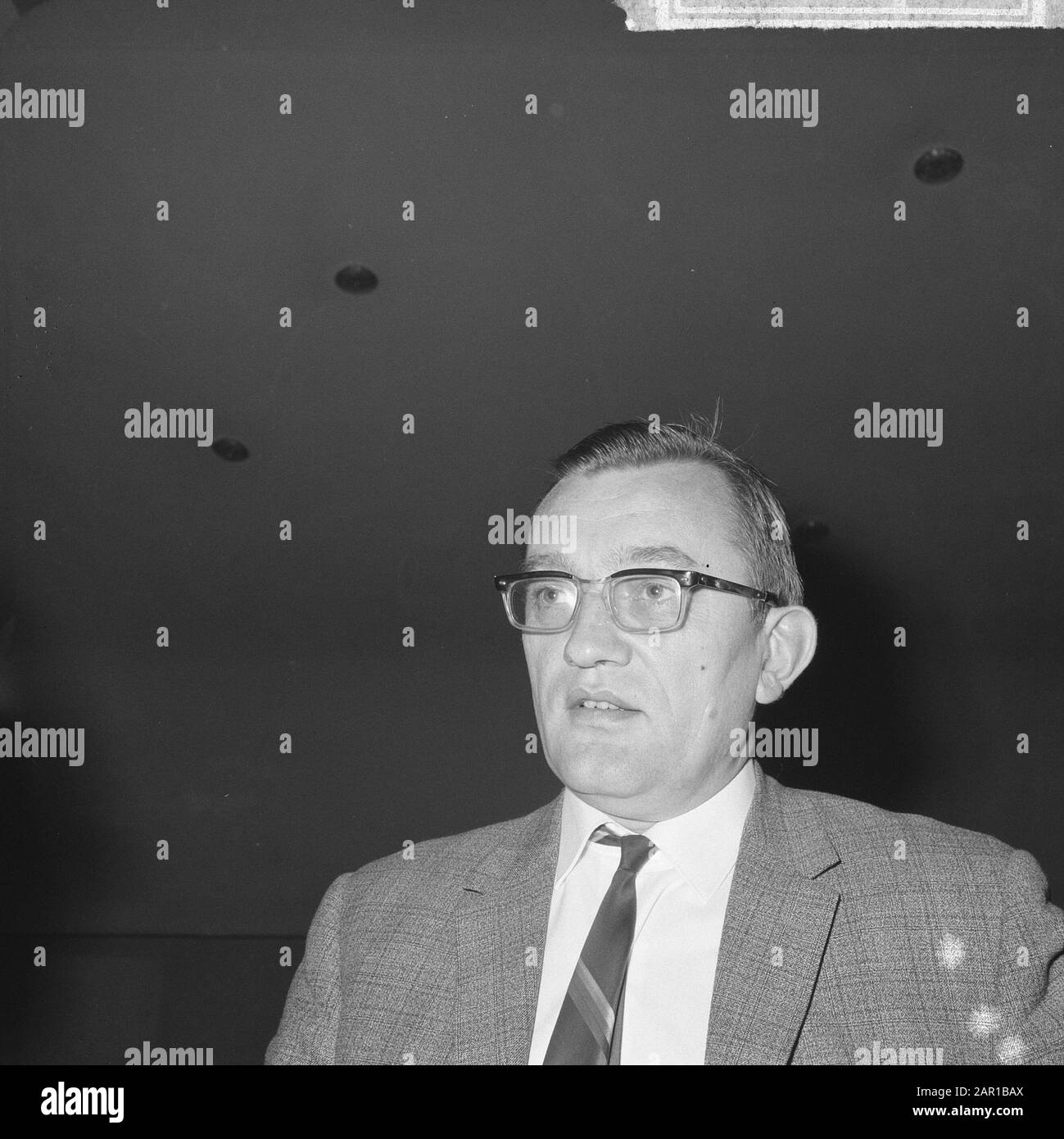 Délégation parlementaire néerlandaise à Moscou, Coppes (secrétaire général) Date: 21 juin 1965 lieu: Moscou mots clés: Délégations, secrétaires Nom personnel: Coppes Banque D'Images Délégation parlementaire néerlandaise à Moscou, Coppes (secrétaire général) Date: 21 juin 1965 lieu: Moscou mots clés: Délégations, secrétaires Nom personnel: Coppes Banque D'Images