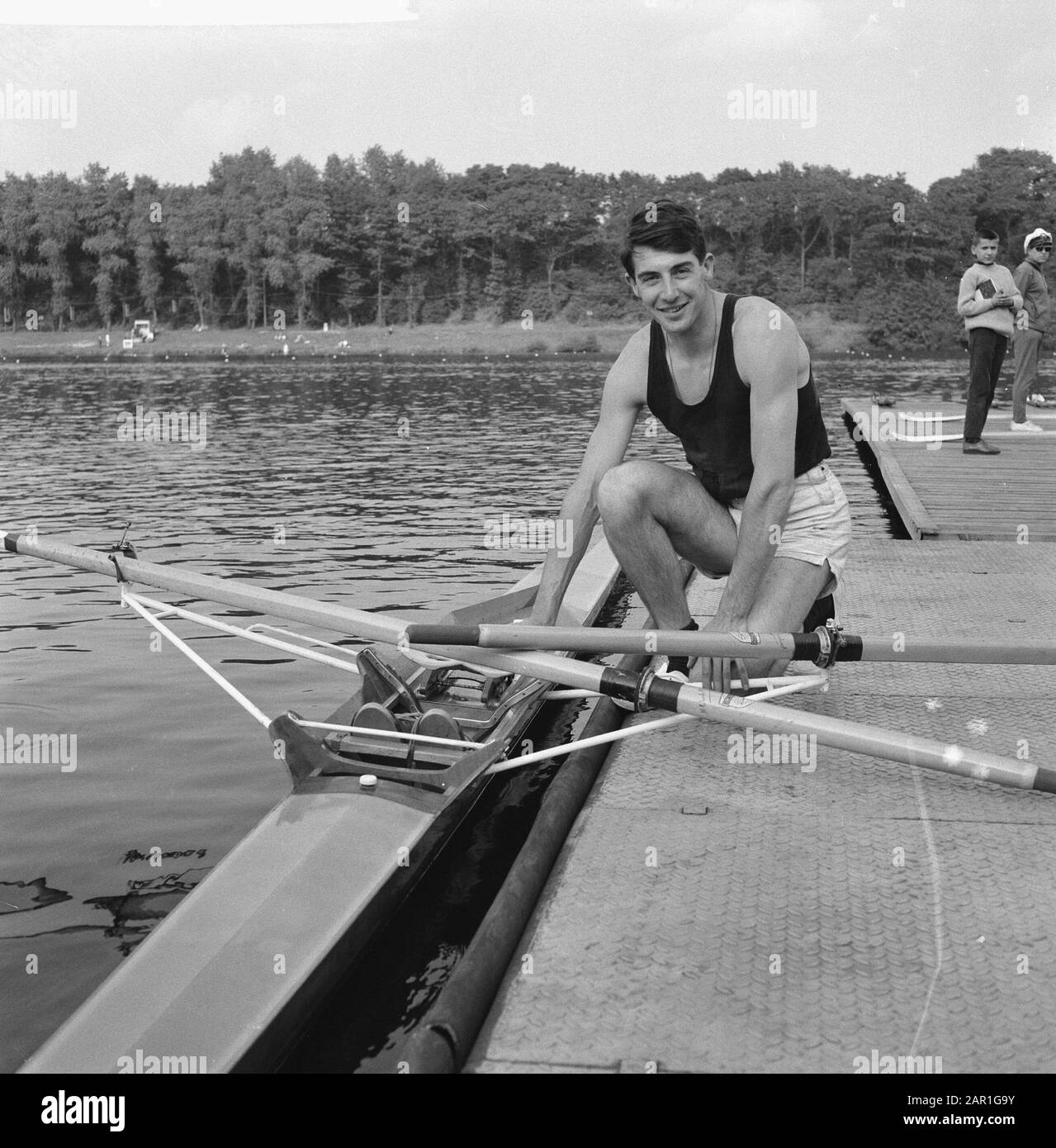 Rameurs pratiquant leur sport Anglais skiffeur Wordell Date: 16 Novembre  1965 mots clés: Aviron bateaux, aviron, sports nautiques Photo Stock - Alamy