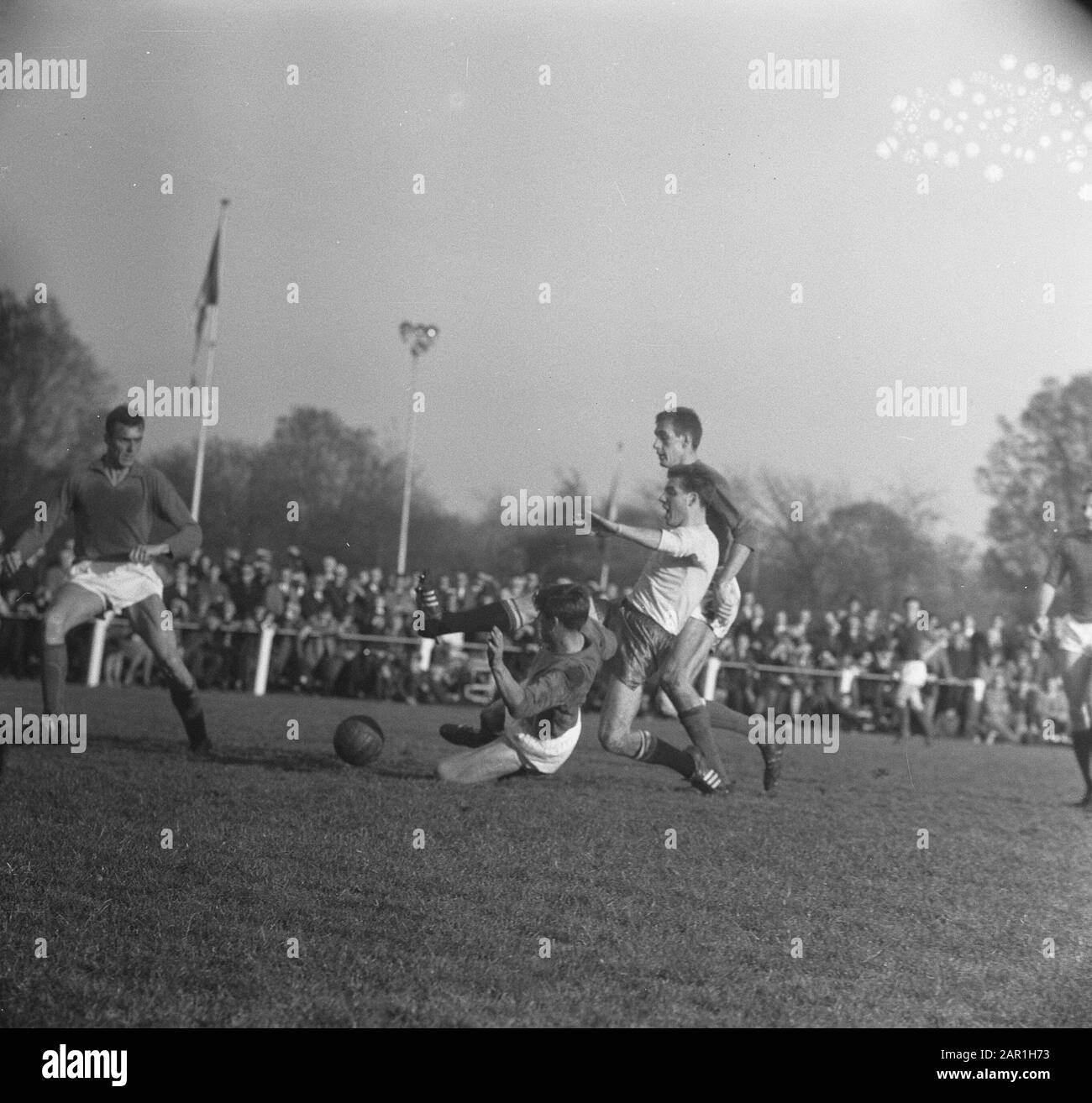 Match de football JOS - Spartan te Amsterdam: 1-2 Moment de jeu Date: 7 novembre 1965 lieu: Amsterdam, Noord-Holland mots clés: Sport, football Banque D'Images