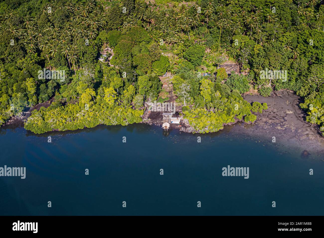Hôtel isolé à l'océan.Vue aérienne de Bougainville, Papouasie-Nouvelle-Guinée Banque D'Images