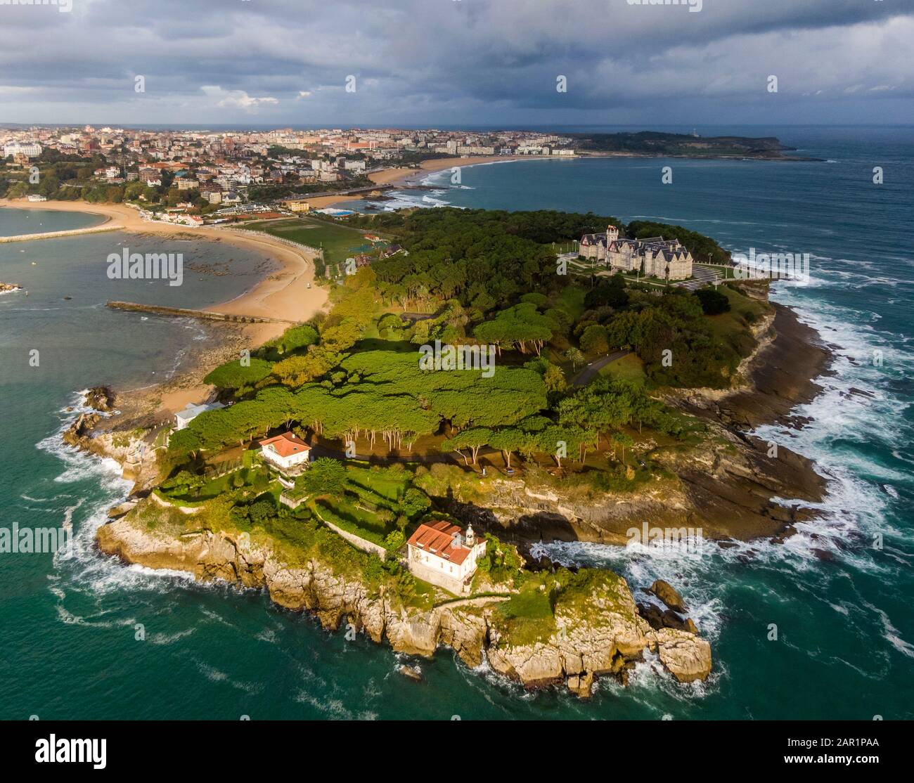 Vue aérienne de la péninsule de Magdalena à Santander Banque D'Images