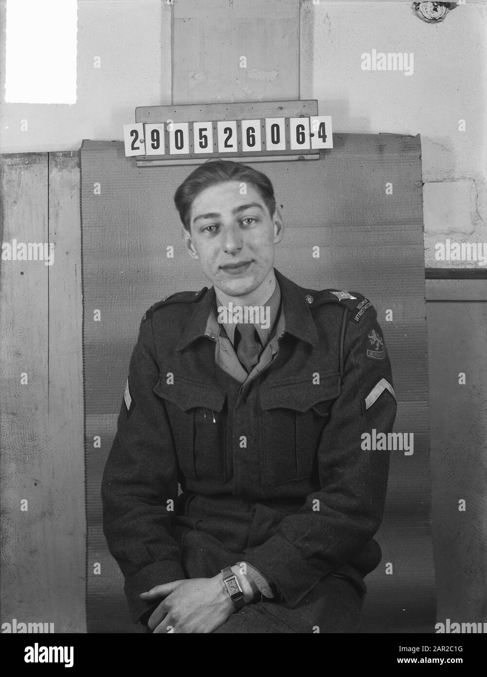 Pasfoto 290520064 Date : Le 9 Février 1950 Mots Clés : Soldats Banque D'Images