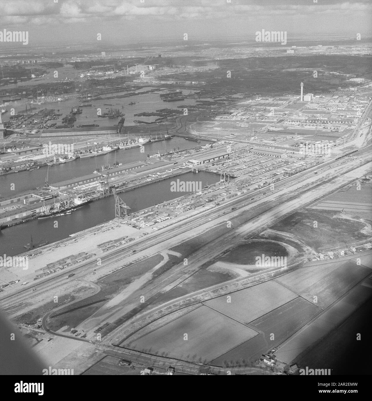 Date des ports : mots clés non reliés : ports Banque D'Images