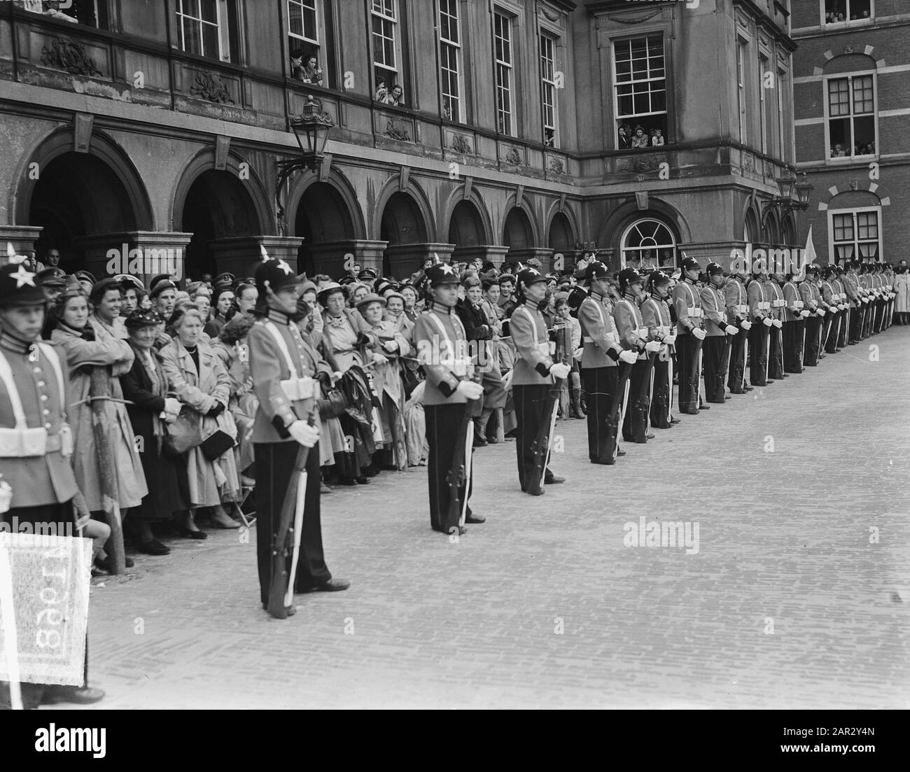 Erewacht Gardémeniment Date: 19 septembre 1950 mots clés: GARDEGIMENTS, gardes honoraires Banque D'Images