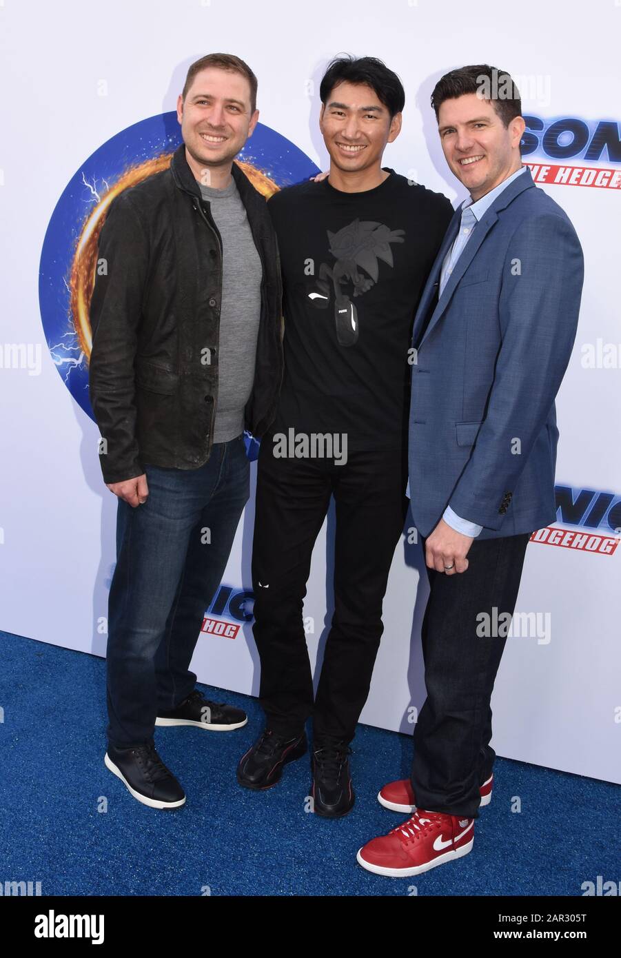 Los Angeles, Californie, États-Unis 25 janvier 2020 Producteur Toby Ascher, PDG de SEGA, Haruki Satomi et directeur Jeff Fowler assistent à Paramount Pictures 'Sonic The Hedgehog' Family Day Event le 25 janvier 2020 à Paramount Studios à Los Angeles, Californie, États-Unis. Photo De Barry King/Alay Live News Banque D'Images