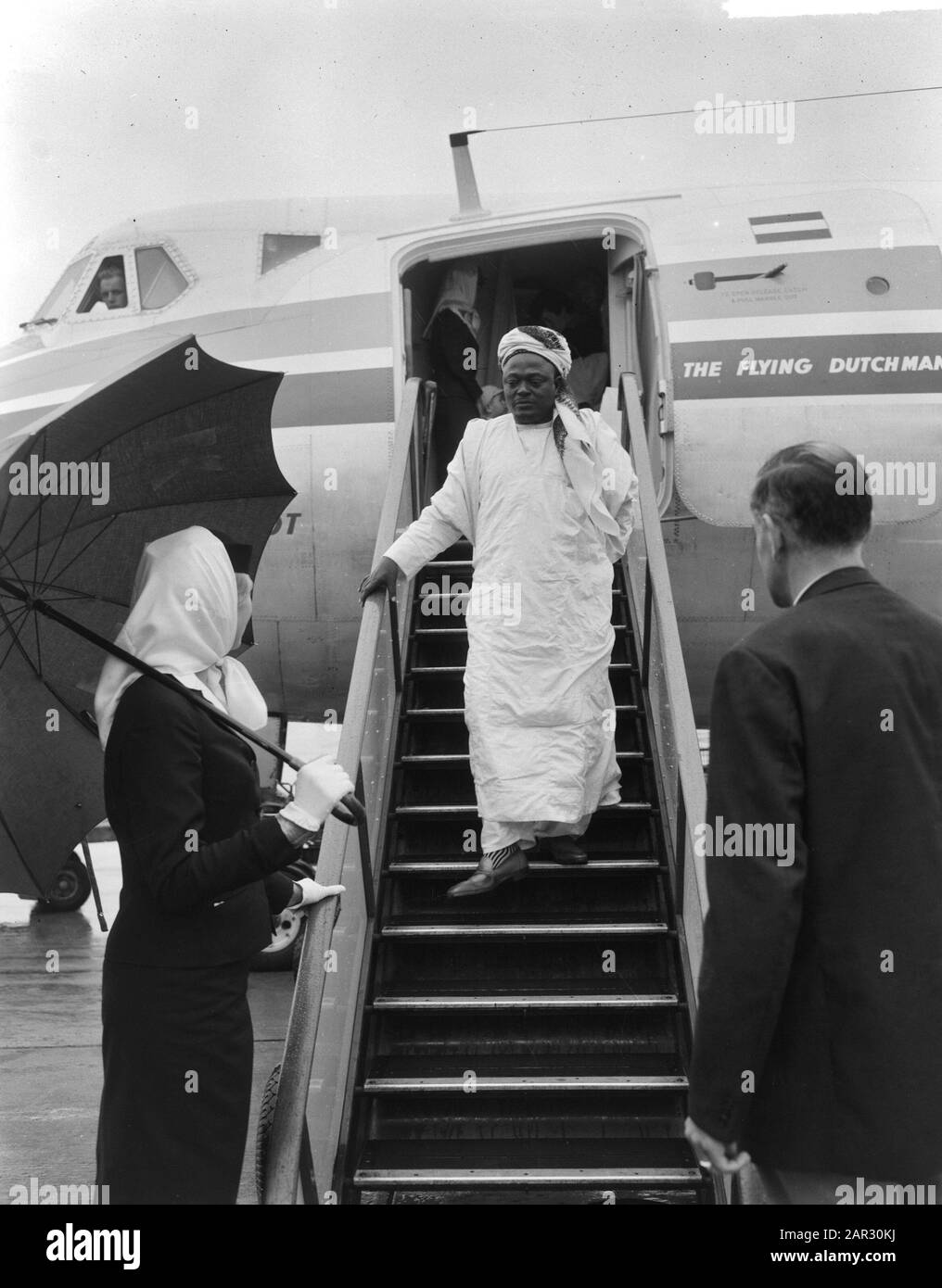Ministre Nigérian De La Santé Aman Galadina Pateg À Schiphol Date : 17 Août 1963 Lieu : Noord-Holland, Schiphol Banque D'Images