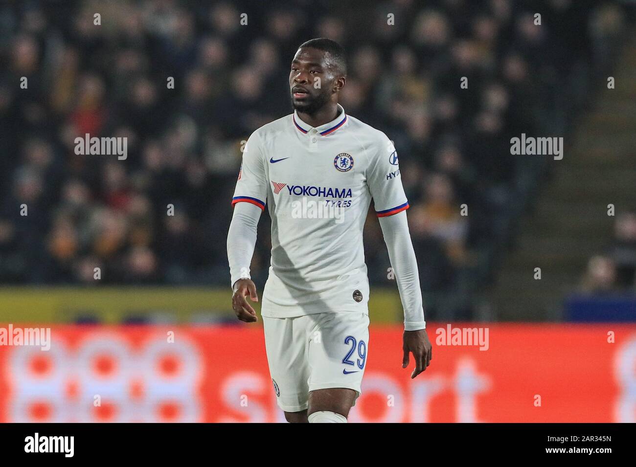 25 janvier 2020, KC Stadium, Kingston upon Hull, Angleterre; Emirates FA Cup, Hull City v Chelsea : Fikayo Tomori (29) de Chelsea pendant le match Banque D'Images