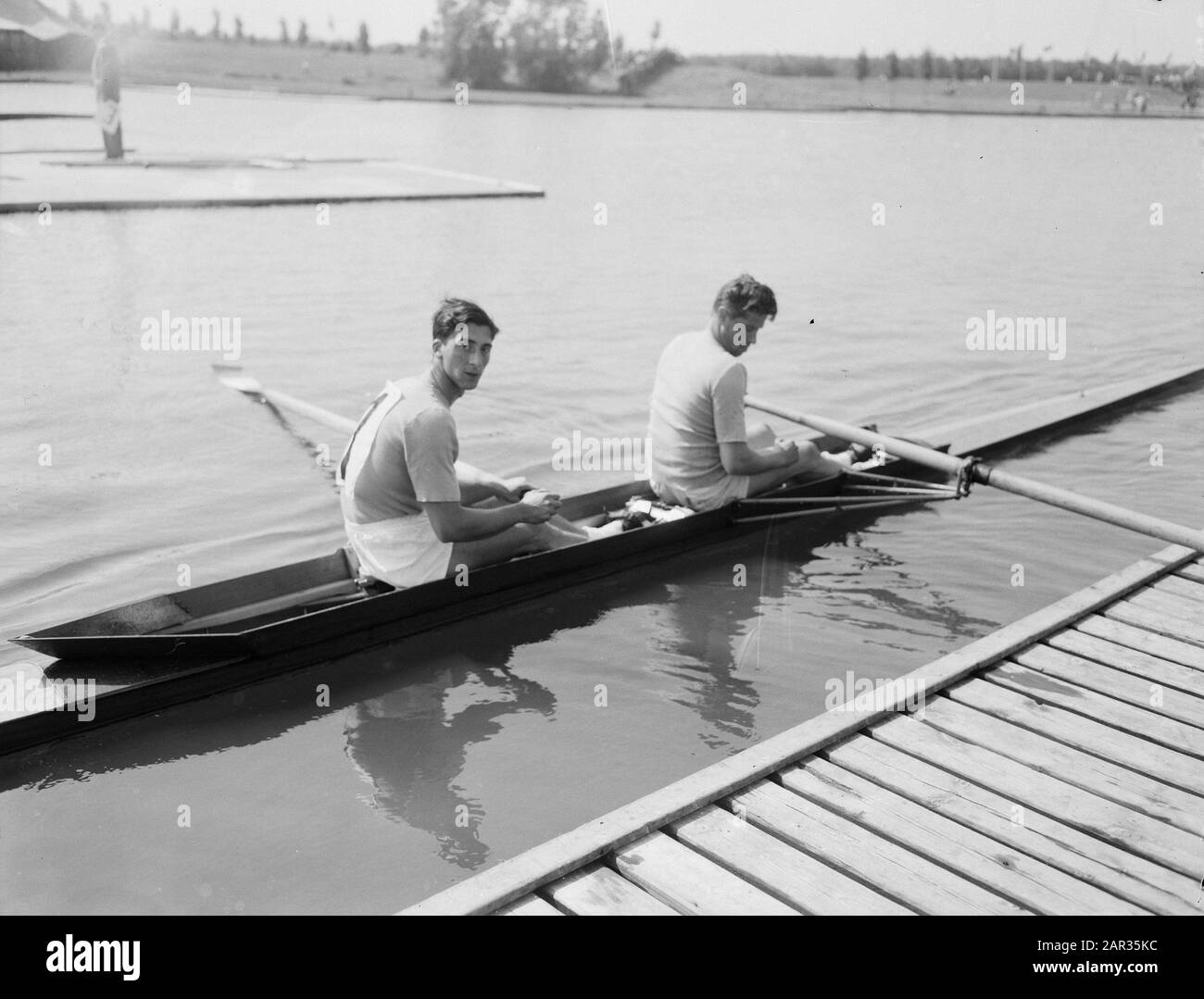 Championnats d'aviron européens hommes, photos d'équipe pour les matchs, divers participants Date : 26 août 1954 mots clés : labour, Championnats d'aviron, participants Banque D'Images