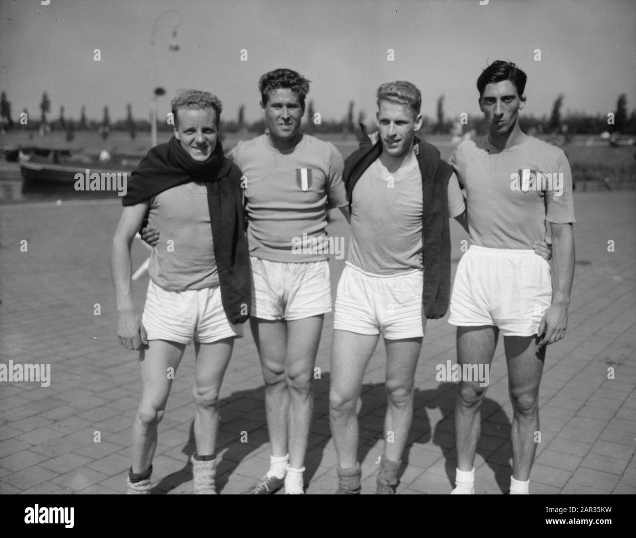 Championnats d'aviron européens hommes, photos d'équipe pour les matchs, divers participants Date : 26 août 1954 mots clés : labour, Championnats d'aviron, participants Banque D'Images
