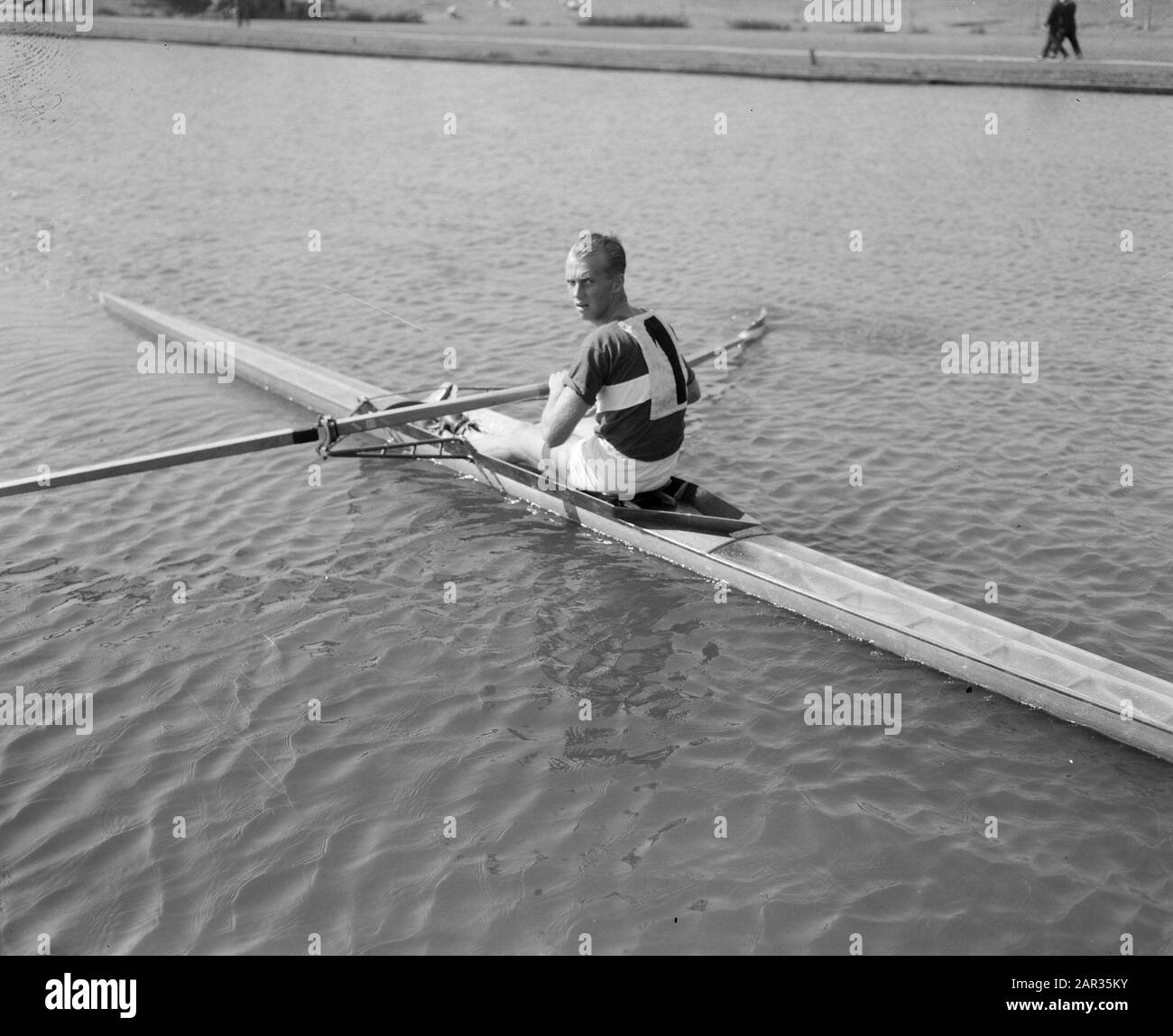 Championnats d'aviron européens hommes, photos d'équipe pour les matchs, divers participants Date : 26 août 1954 mots clés : labour, Championnats d'aviron, participants Banque D'Images