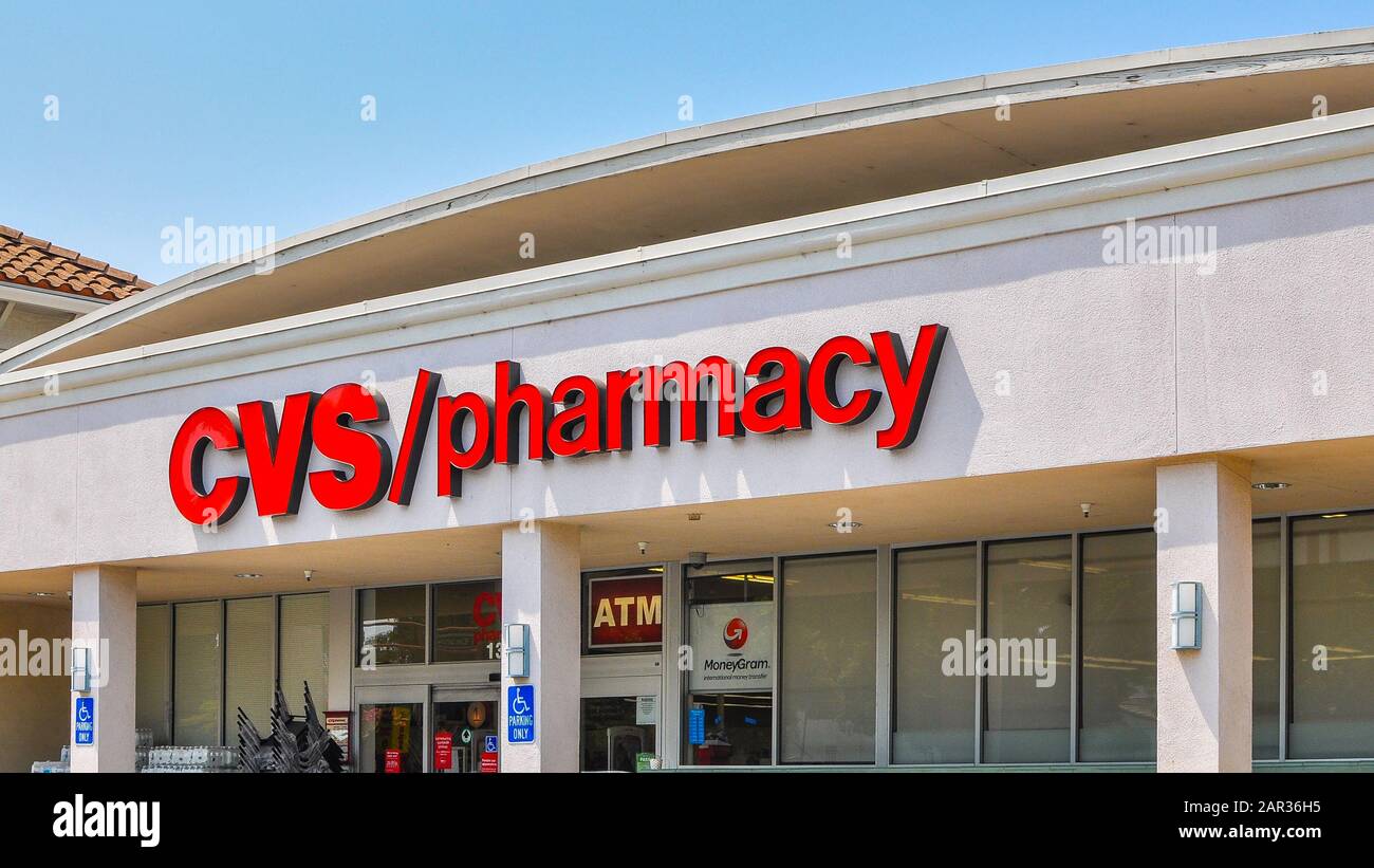 Pharmacie CVS. Initialement nommé Consumer Value Store, CVS Pharmacy est maintenant une filiale de la société américaine de vente au détail et de soins de santé CVS Health. Banque D'Images