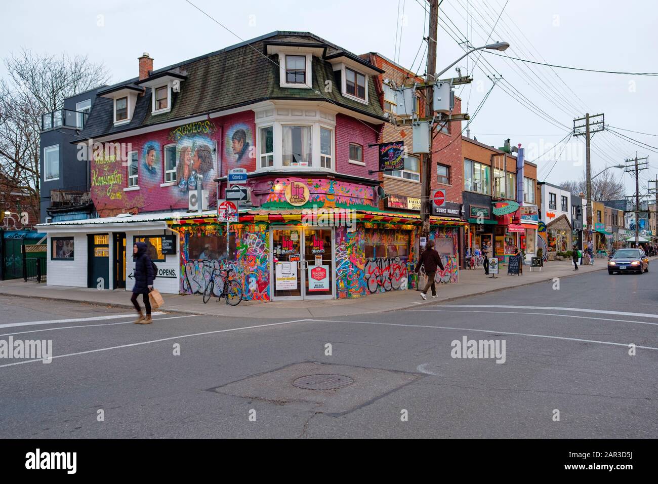 Restaurant de restauration rapide Big Fat Burrito, à l'angle d'Oxford St et d'Augusta Ave, Kensington Market, centre-ville de Toronto, Ontario, Canada Banque D'Images