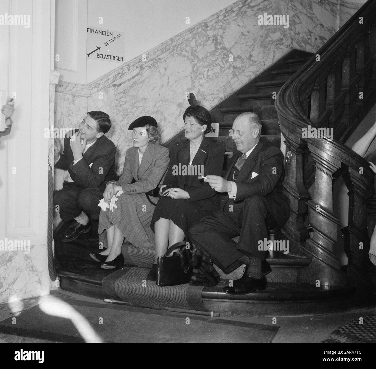 Expédition van Houten retour à Amsterdam Date: 12 avril 1952 lieu: Amsterdam, Noord-Holland mots clés: Expéditions Banque D'Images